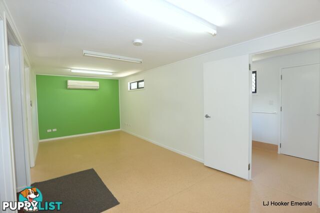 24 Staal Crescent EMERALD QLD 4720