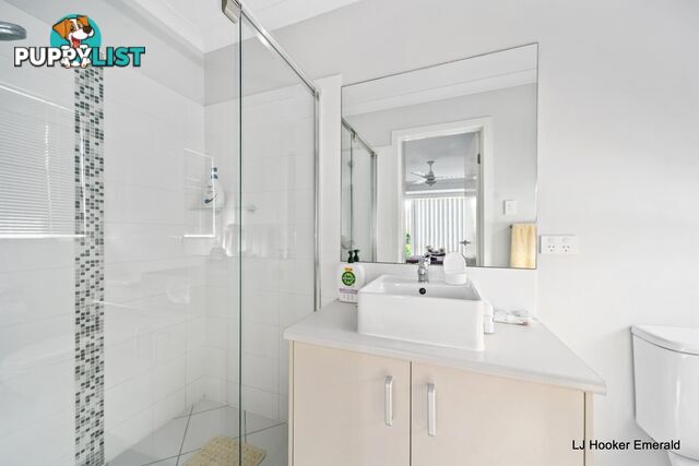 26 Amber Street EMERALD QLD 4720