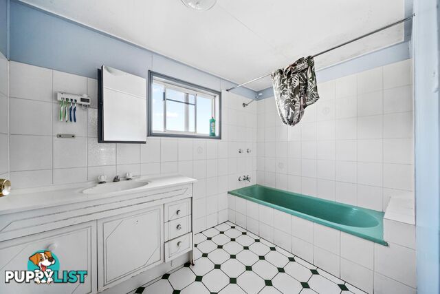 51 Roberts Street EMERALD QLD 4720