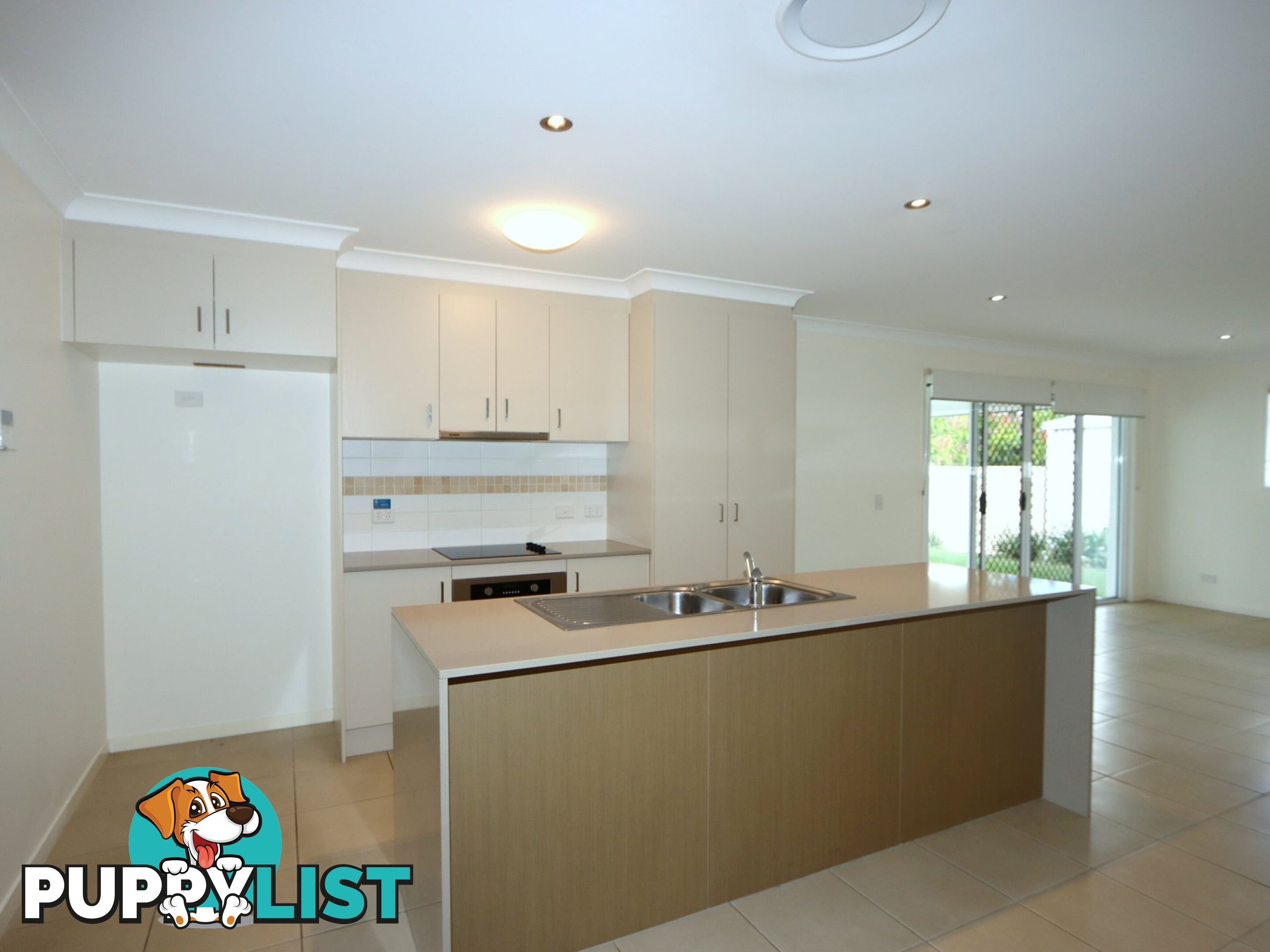 12B Rosehill Road EMERALD QLD 4720