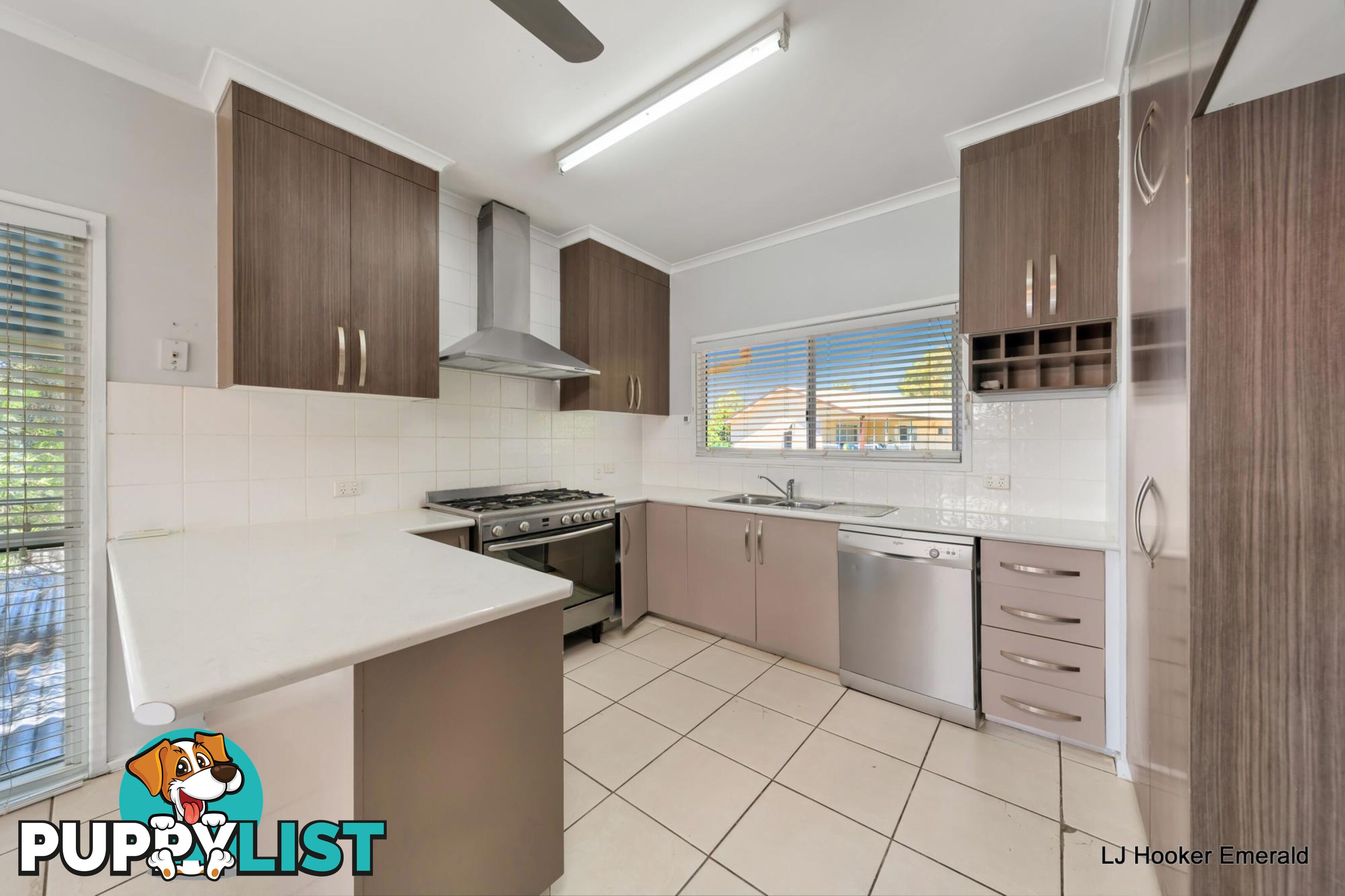 4 Roseanne Road EMERALD QLD 4720