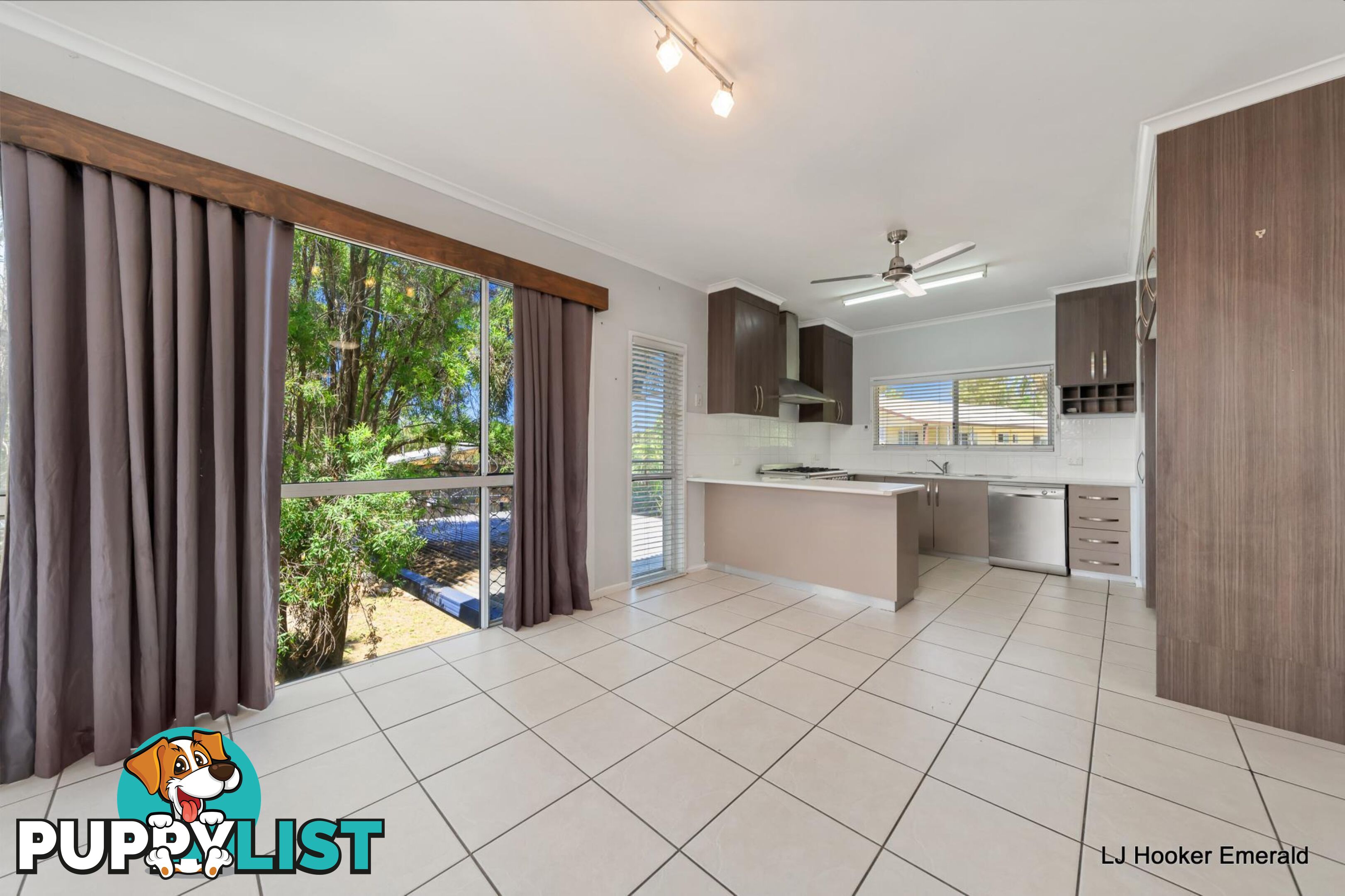 4 Roseanne Road EMERALD QLD 4720