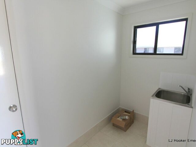 5 Whitney Street EMERALD QLD 4720