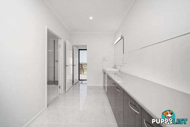 30 Edgewood Drive EMERALD QLD 4720
