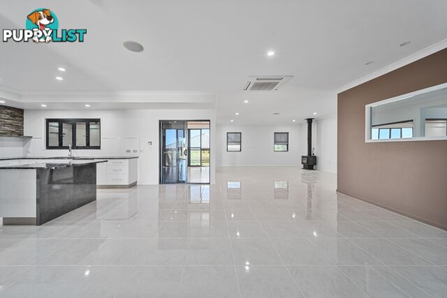 30 Edgewood Drive EMERALD QLD 4720