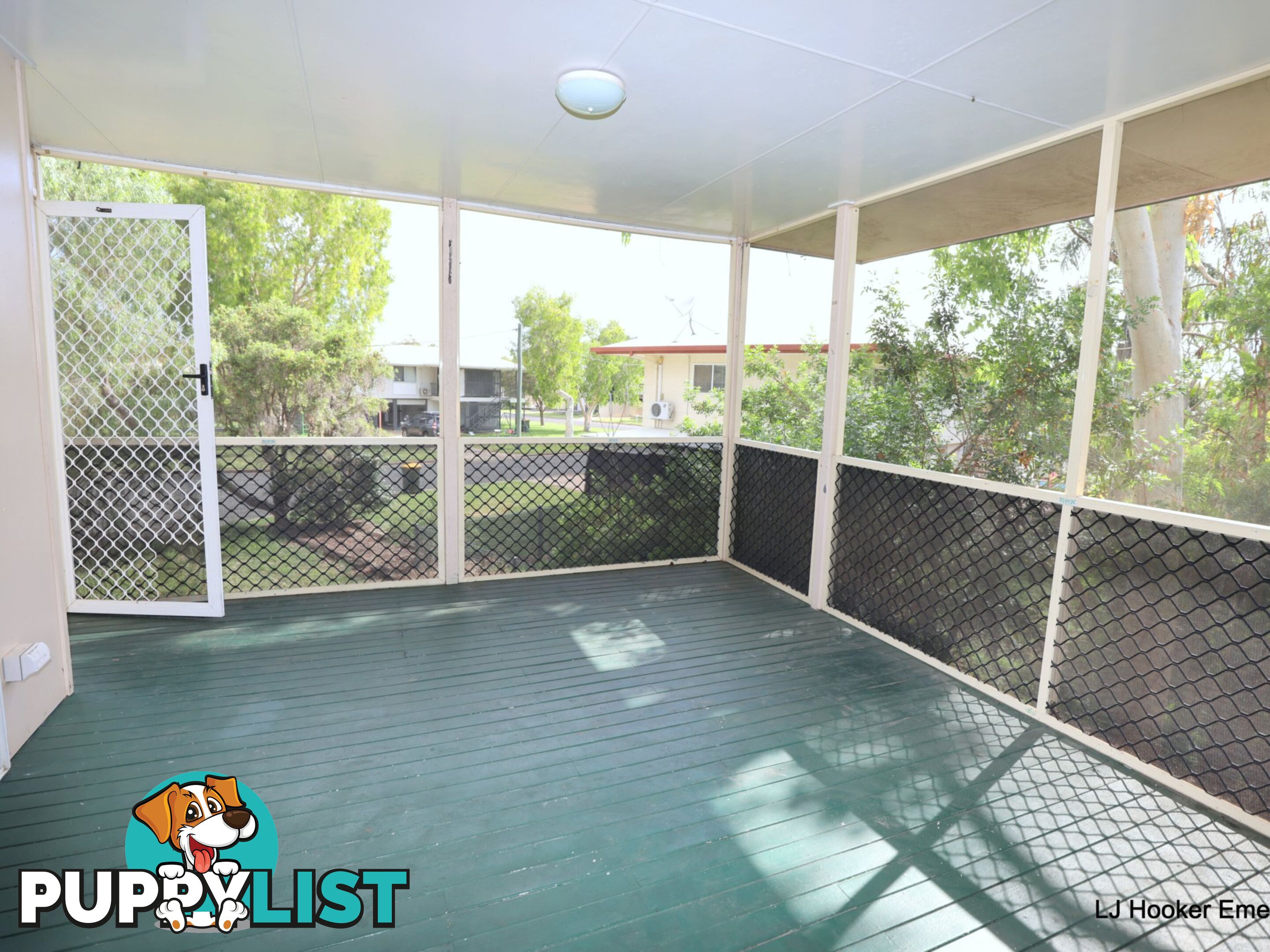 2 Eric Court EMERALD QLD 4720