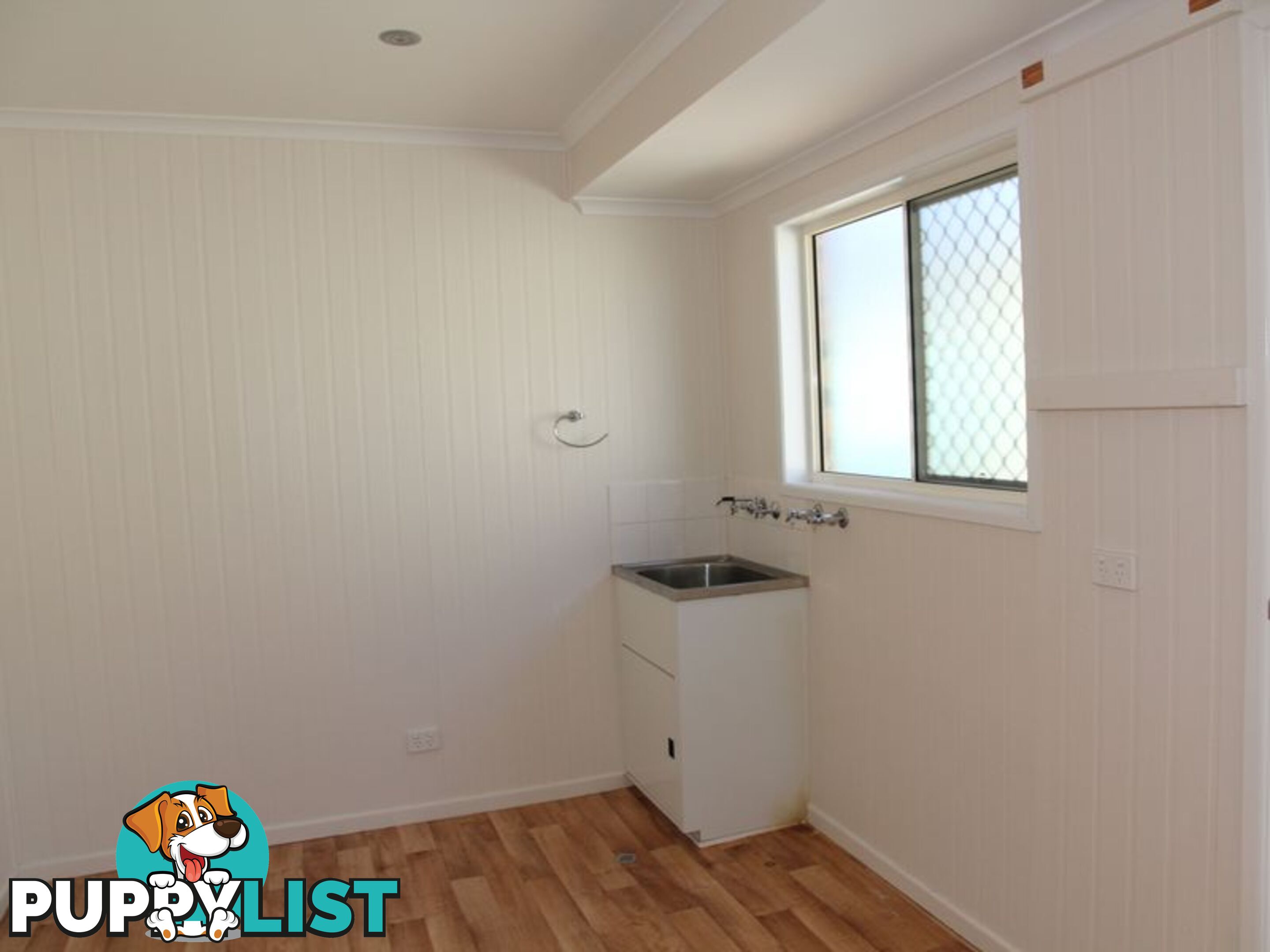 57 Staal Cr EMERALD QLD 4720