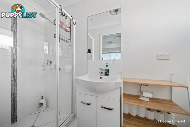 35 Thornton Street EMERALD QLD 4720