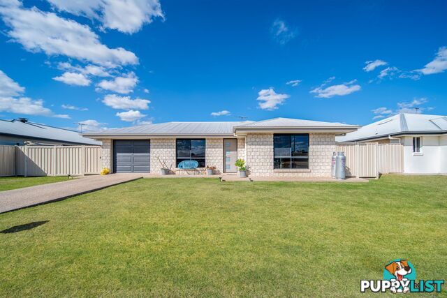 35 Thornton Street EMERALD QLD 4720