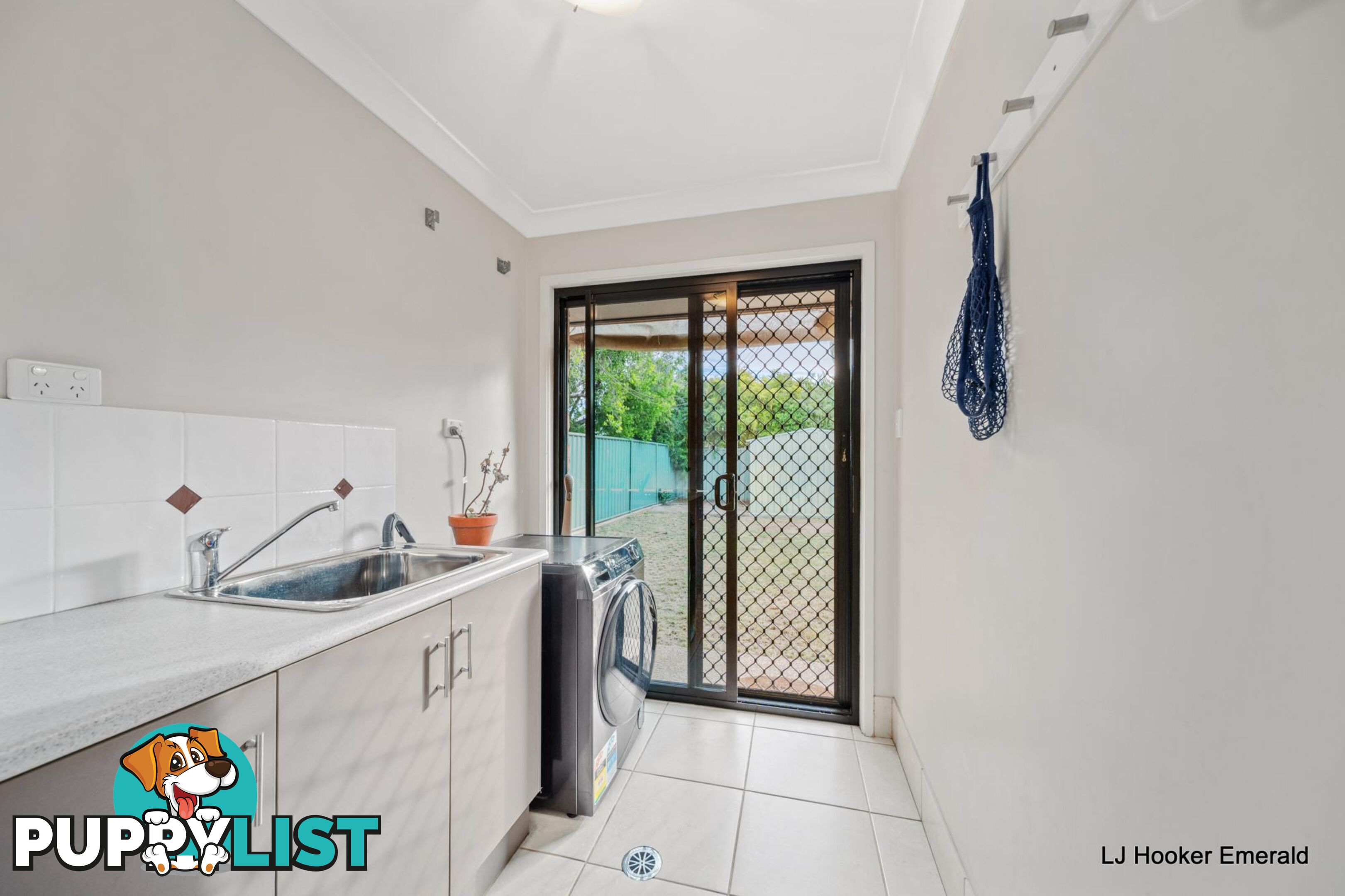 119 Moody Street EMERALD QLD 4720