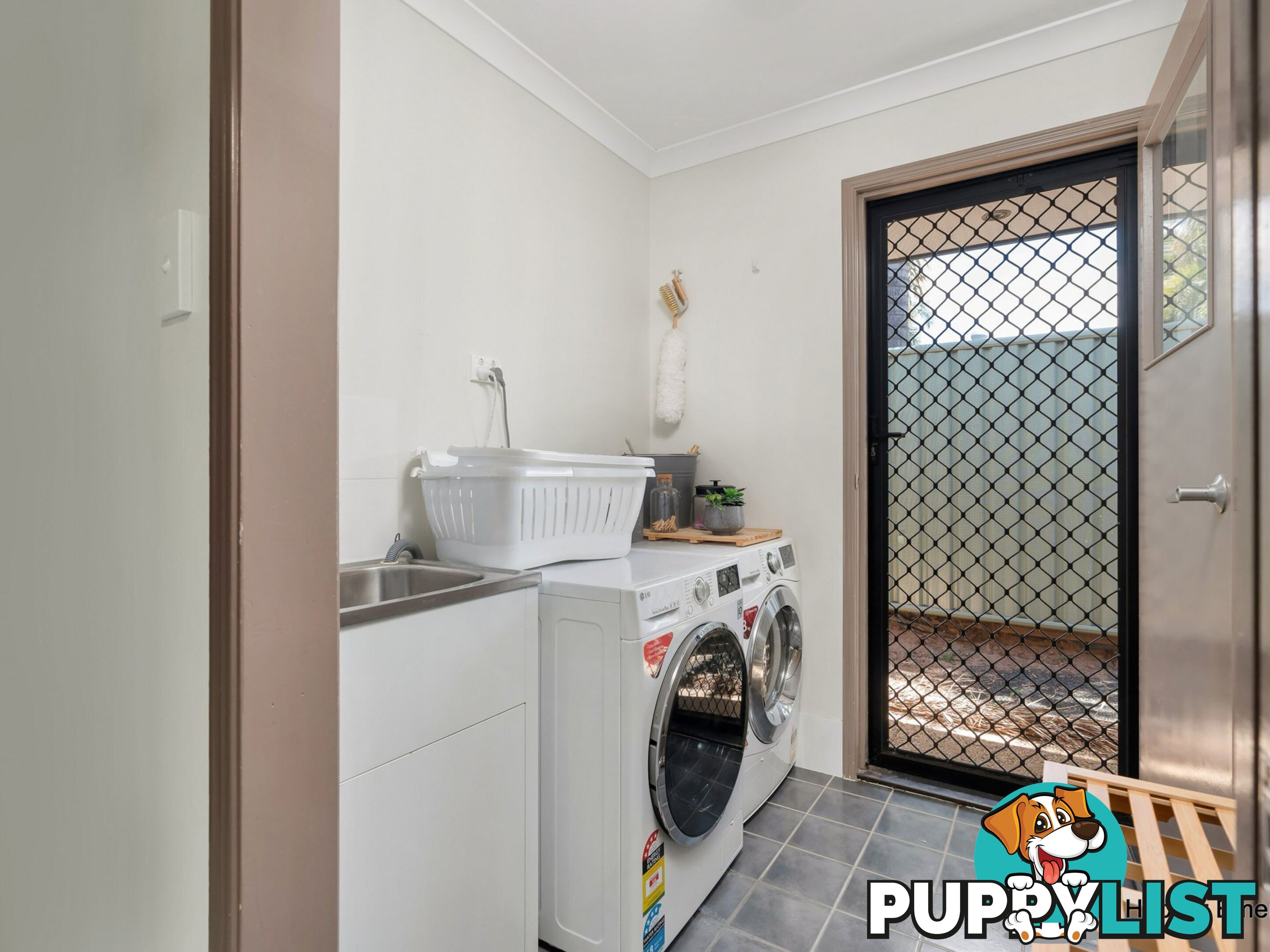 25 Berthun Street EMERALD QLD 4720