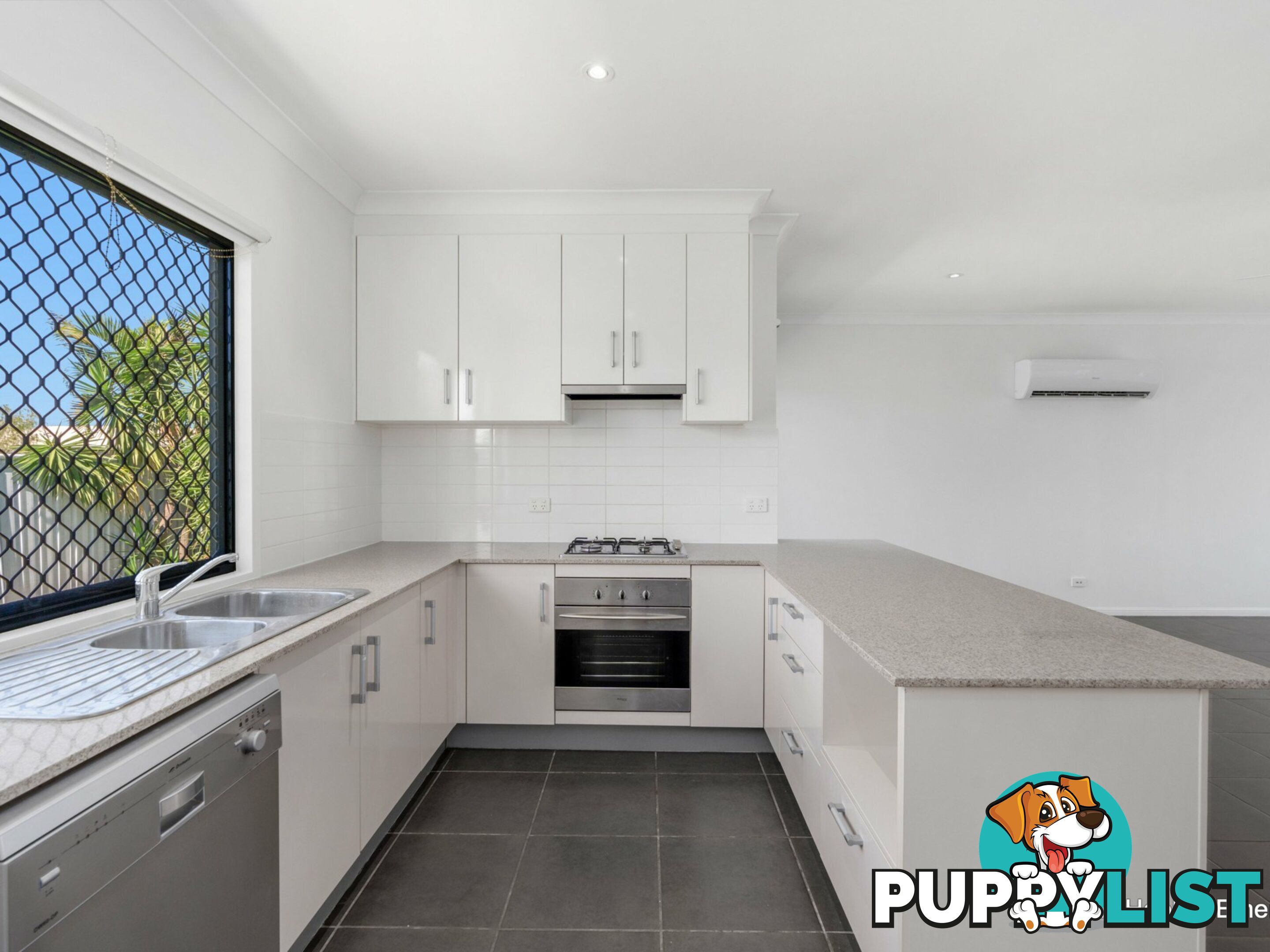 1 Glovar Street EMERALD QLD 4720