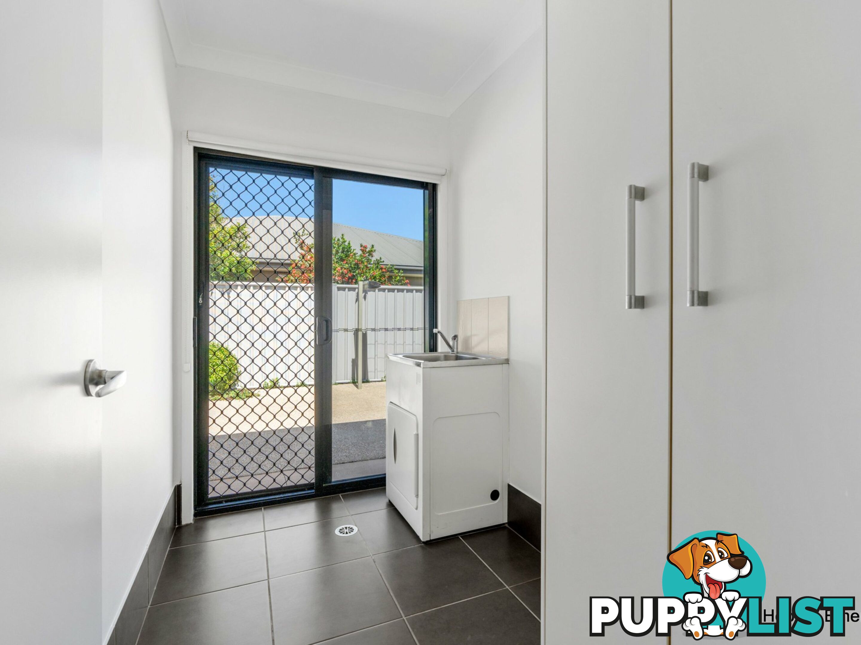 1 Glovar Street EMERALD QLD 4720