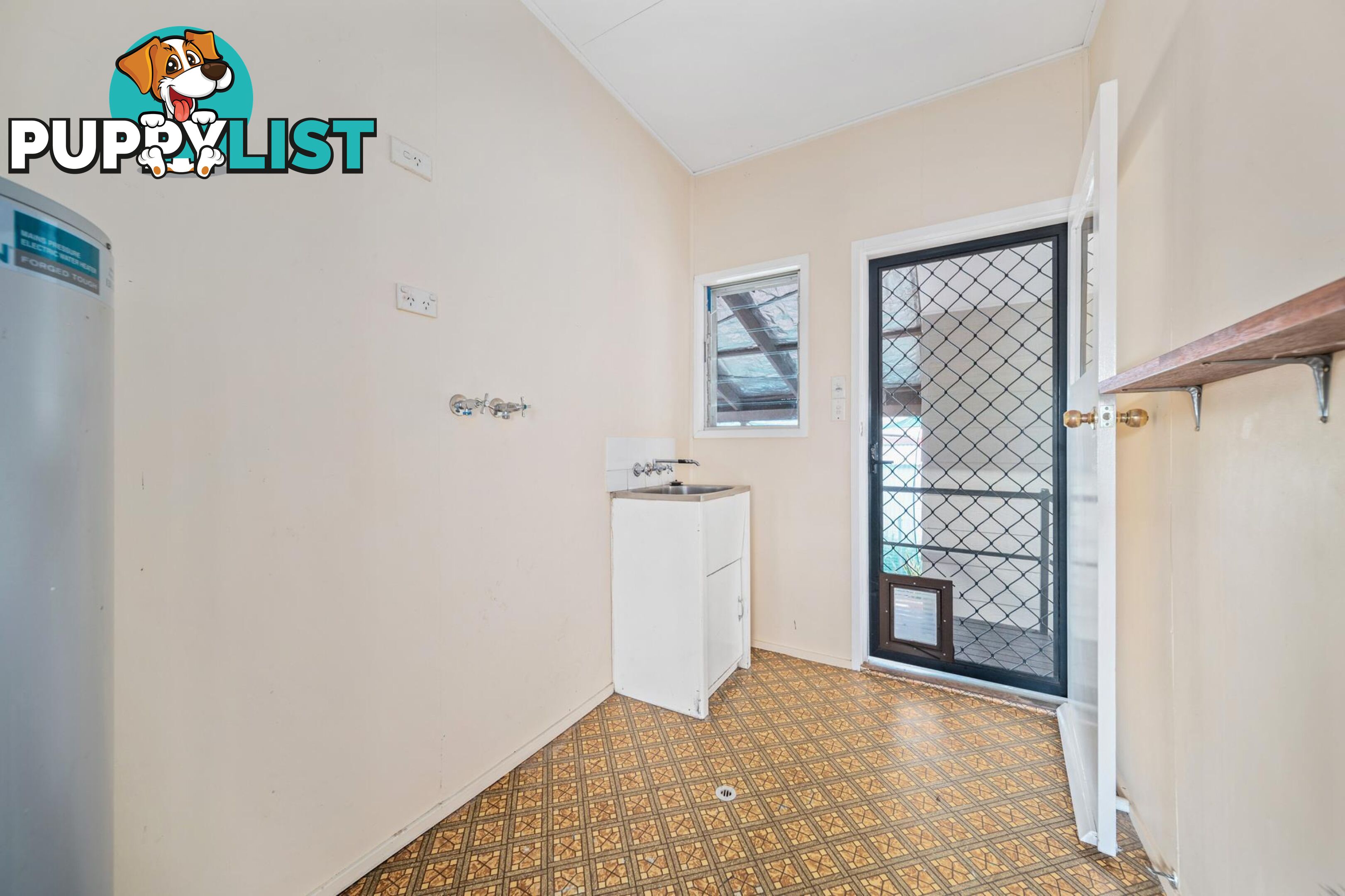 15 Centenary Drive EMERALD QLD 4720