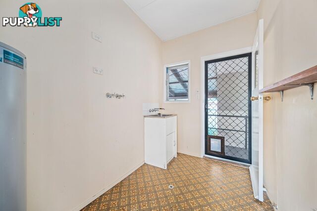 15 Centenary Drive EMERALD QLD 4720
