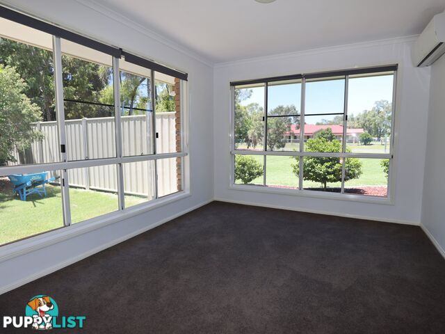 12 Cunningham Drive EMERALD QLD 4720