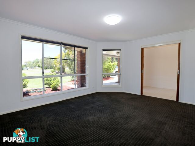 12 Cunningham Drive EMERALD QLD 4720