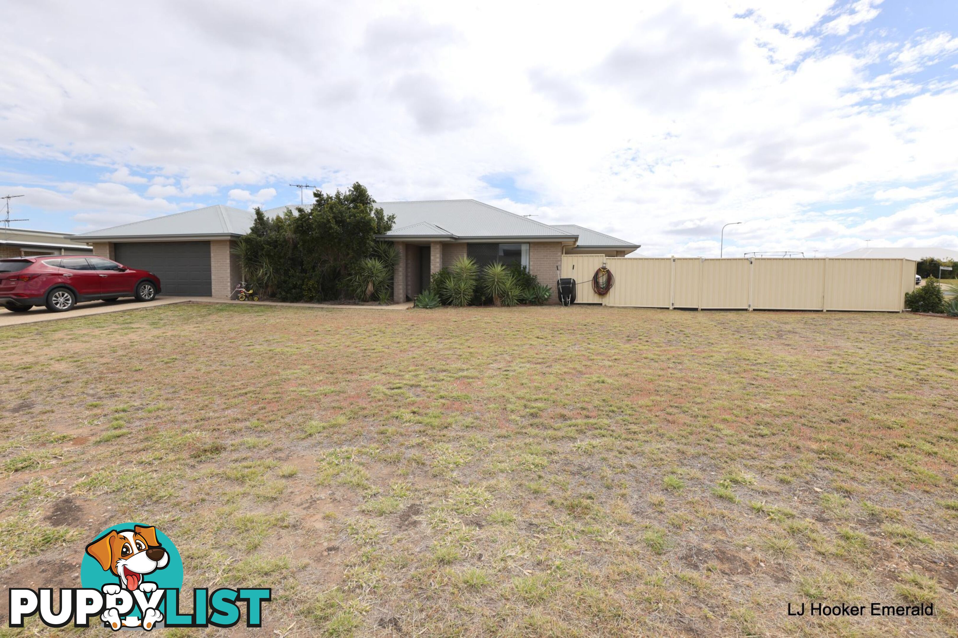 9 Calderwood Street EMERALD QLD 4720