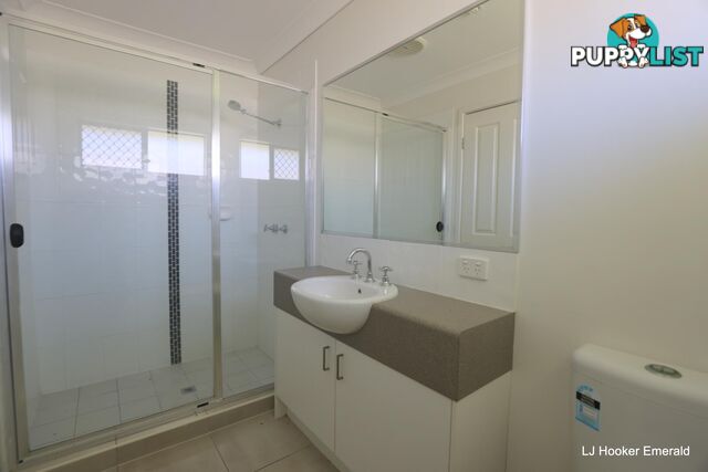 9 Calderwood Street EMERALD QLD 4720