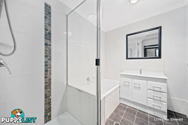 3/70 Long Street EMERALD QLD 4720