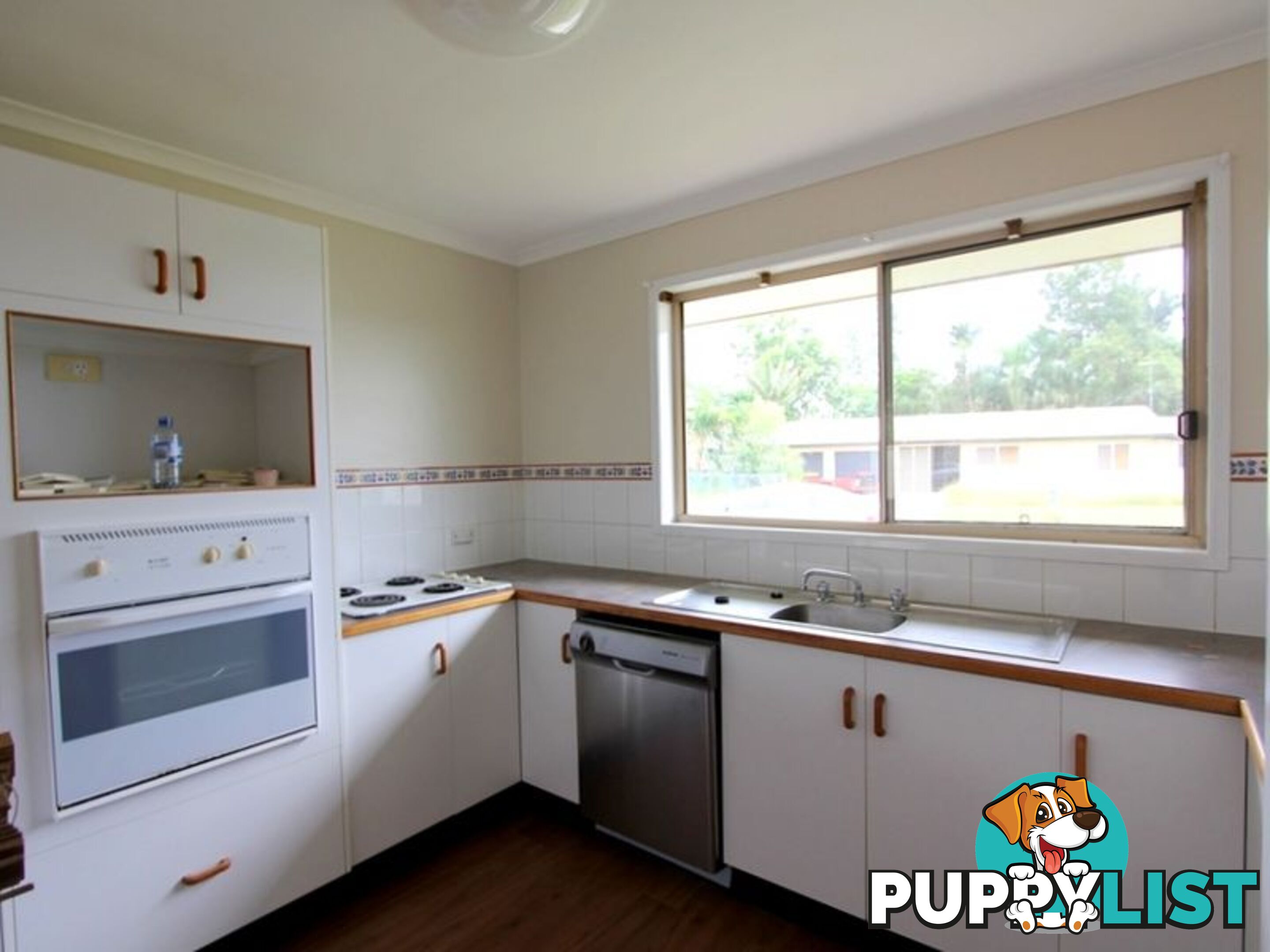 1/1 Buchholz Place EMERALD QLD 4720