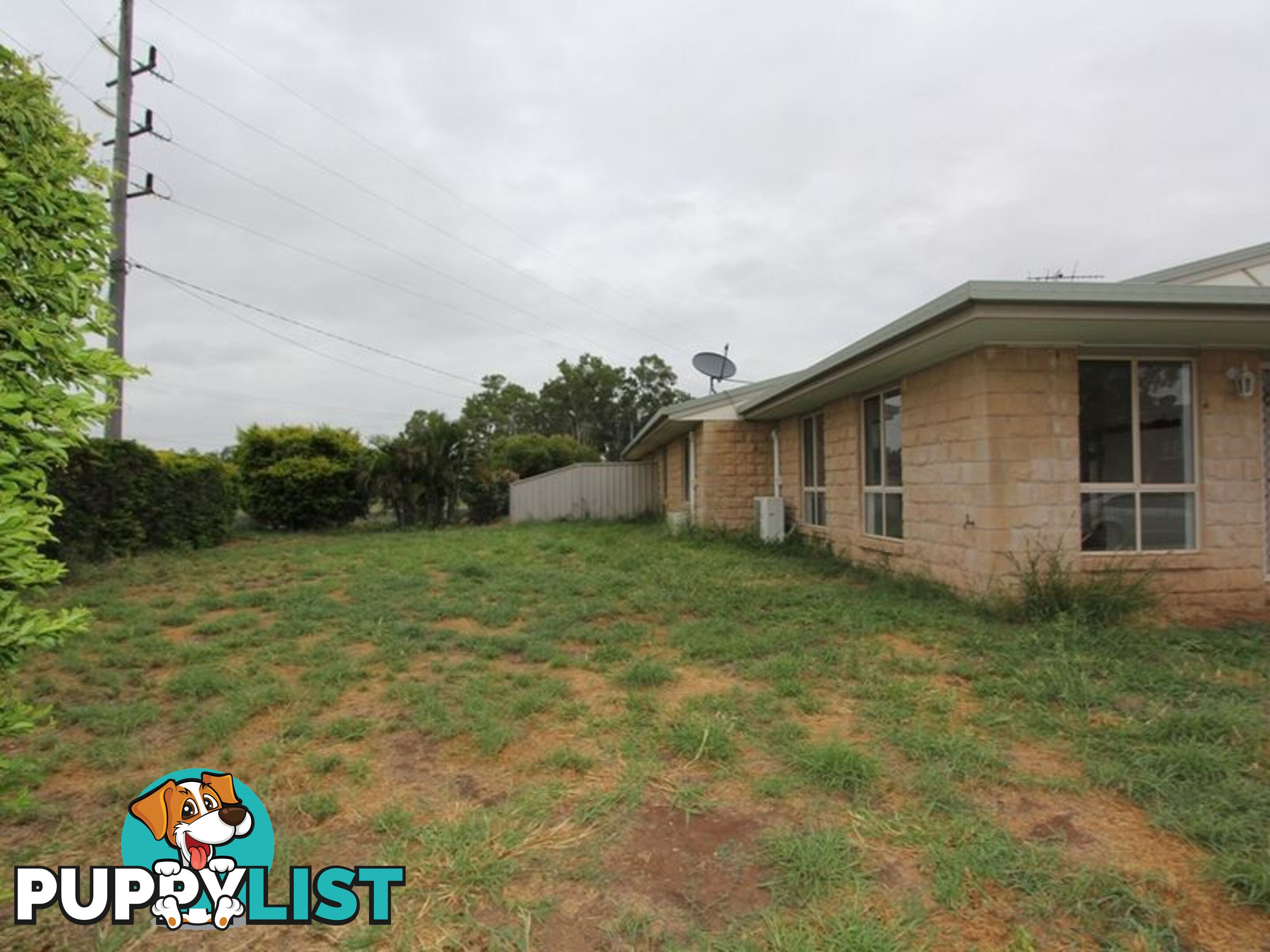 1/1 Buchholz Place EMERALD QLD 4720