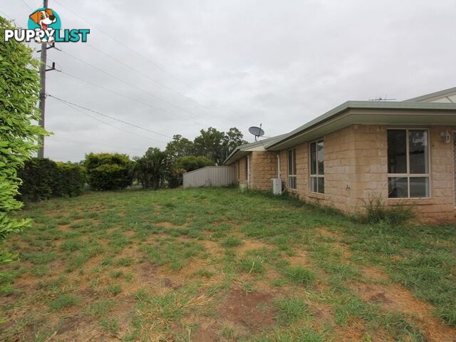 1/1 Buchholz Place EMERALD QLD 4720
