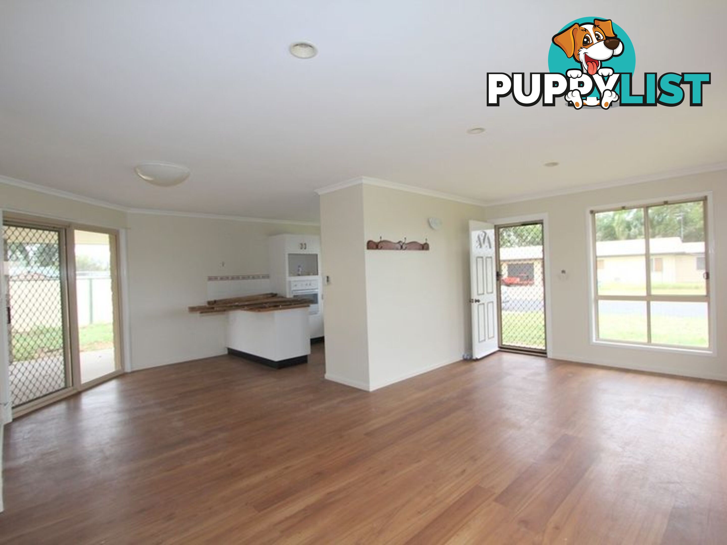 1/1 Buchholz Place EMERALD QLD 4720