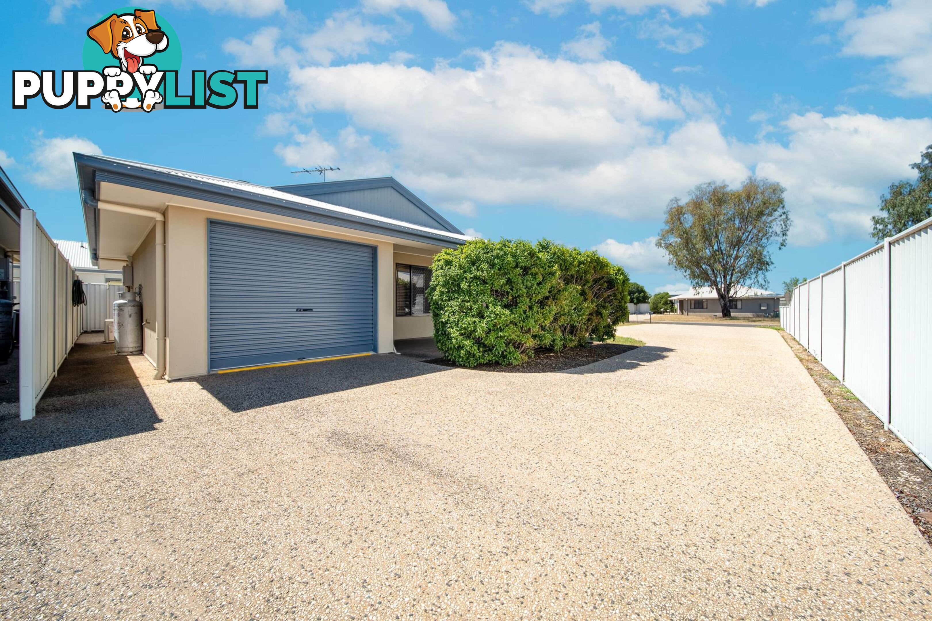 2/23 Desgrand Street EMERALD QLD 4720