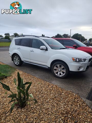 2012 Mitsubishi Outlander SUV Automatic 7 seats