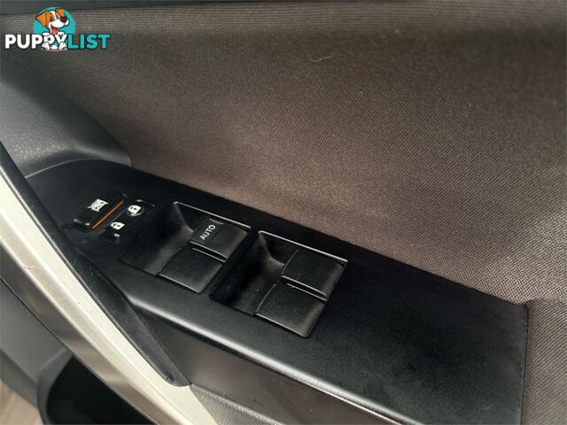 2013 TOYOTA COROLLA ASCENT ZRE182R 5D HATCHBACK