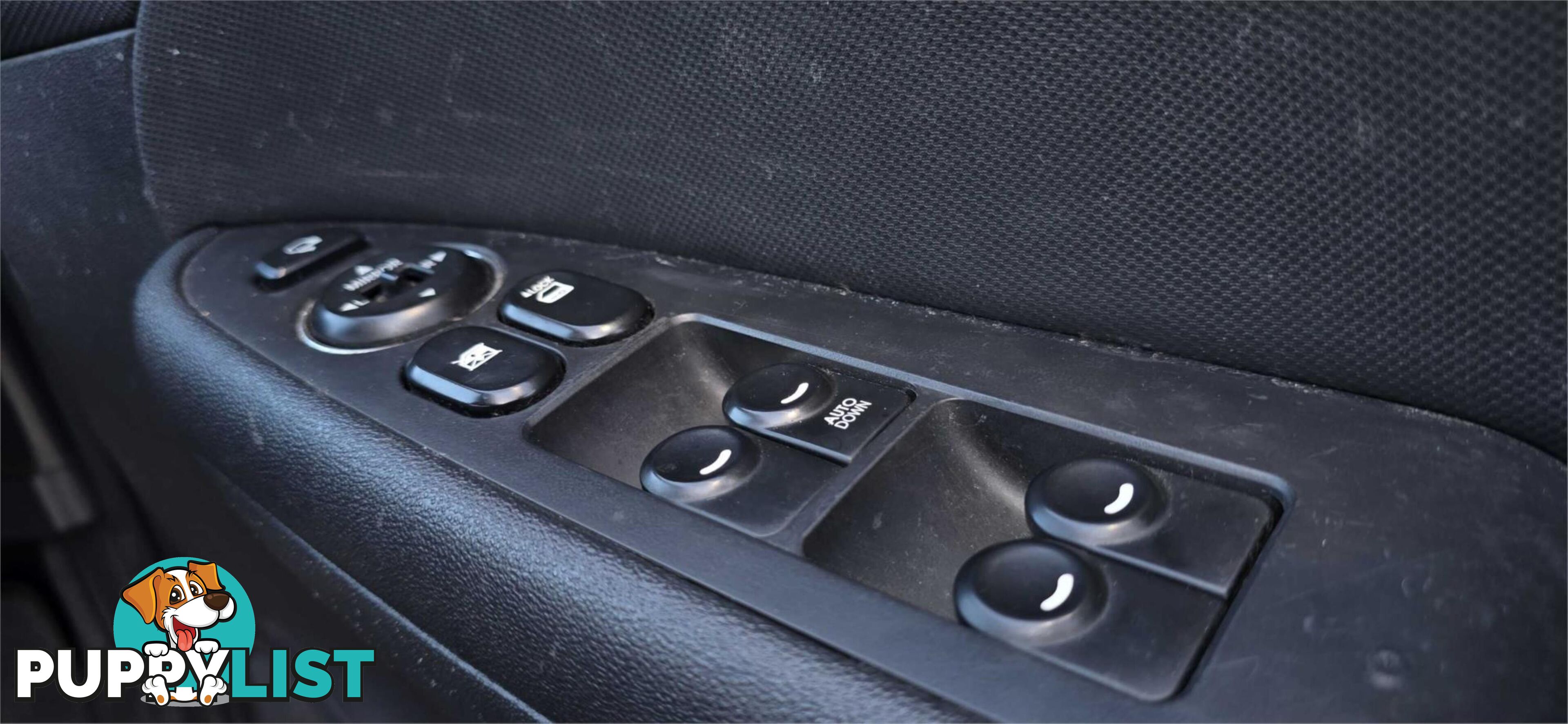 2011 HYUNDAI I30 SX FDMY11 5D HATCHBACK