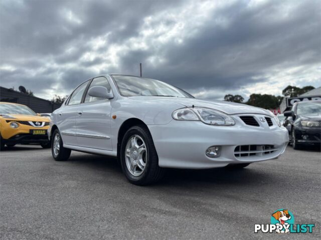 2000 HYUNDAI LANTRA GLS  4D SEDAN