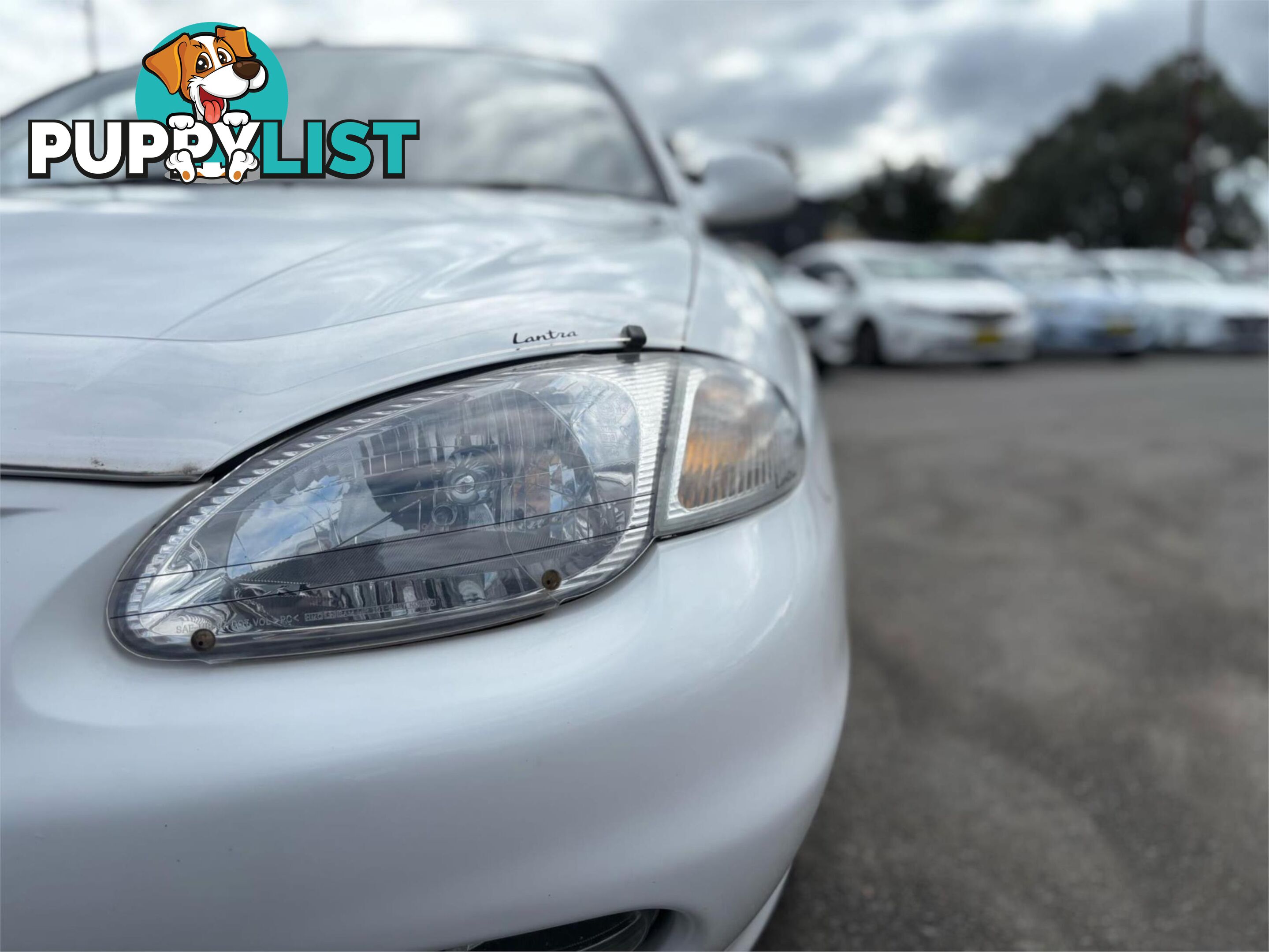 2000 HYUNDAI LANTRA GLS  4D SEDAN