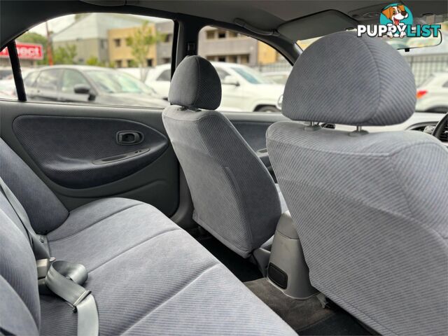 2000 HYUNDAI LANTRA GLS  4D SEDAN