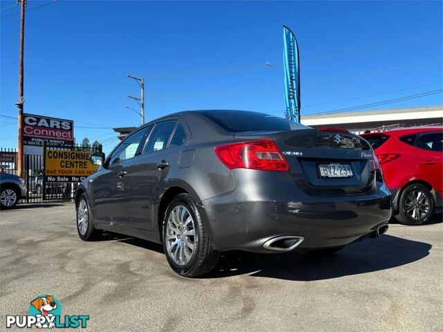 2010 SUZUKI KIZASHI XL FR 4D SEDAN