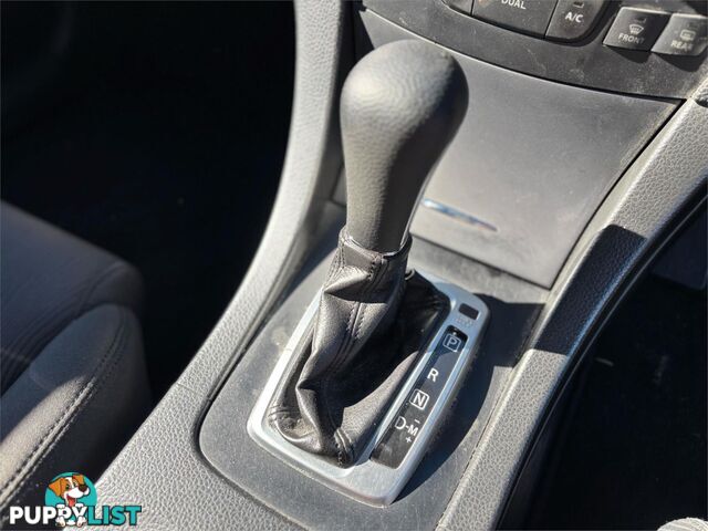 2010 SUZUKI KIZASHI XL FR 4D SEDAN
