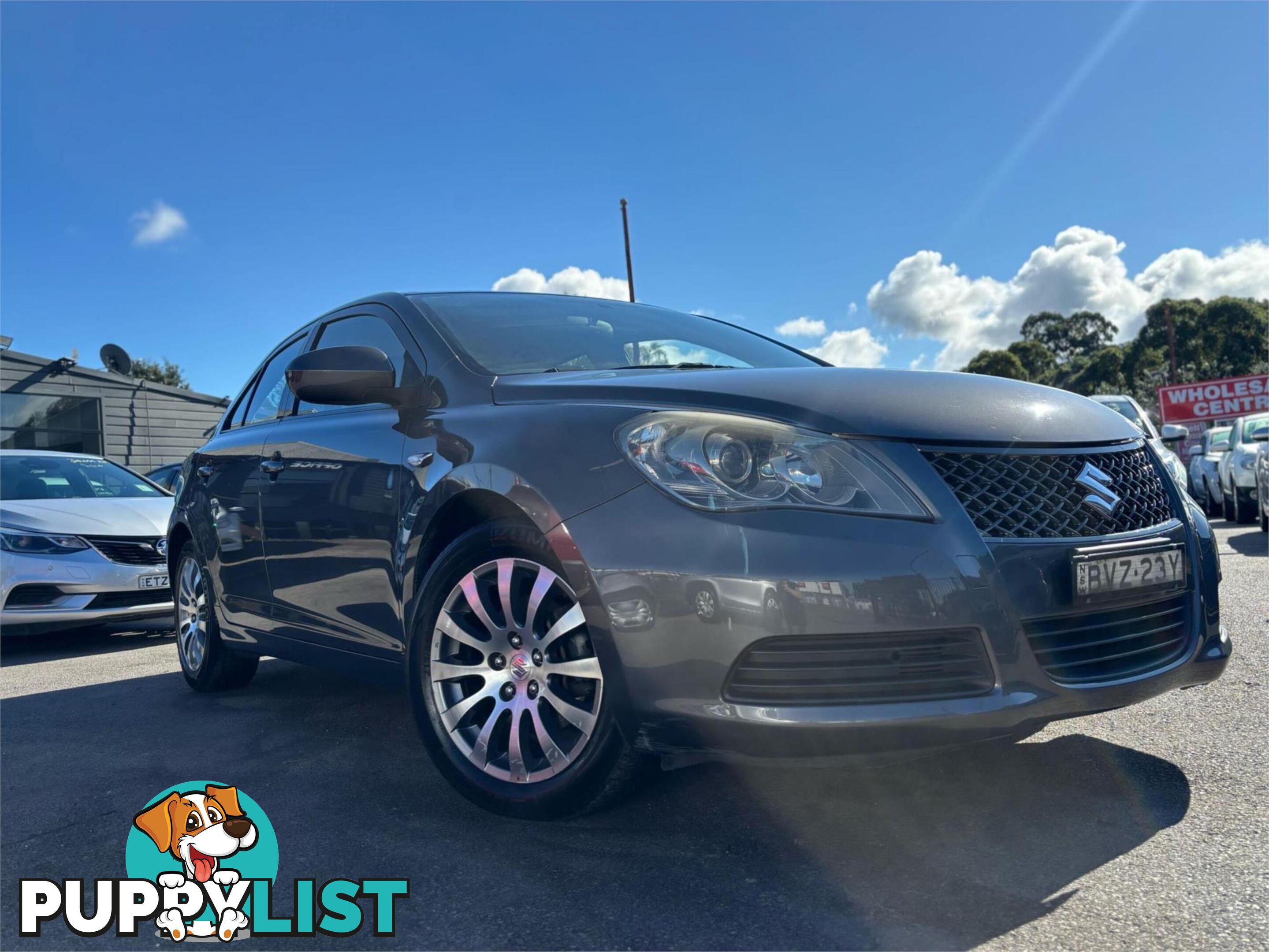 2010 SUZUKI KIZASHI XL FR 4D SEDAN