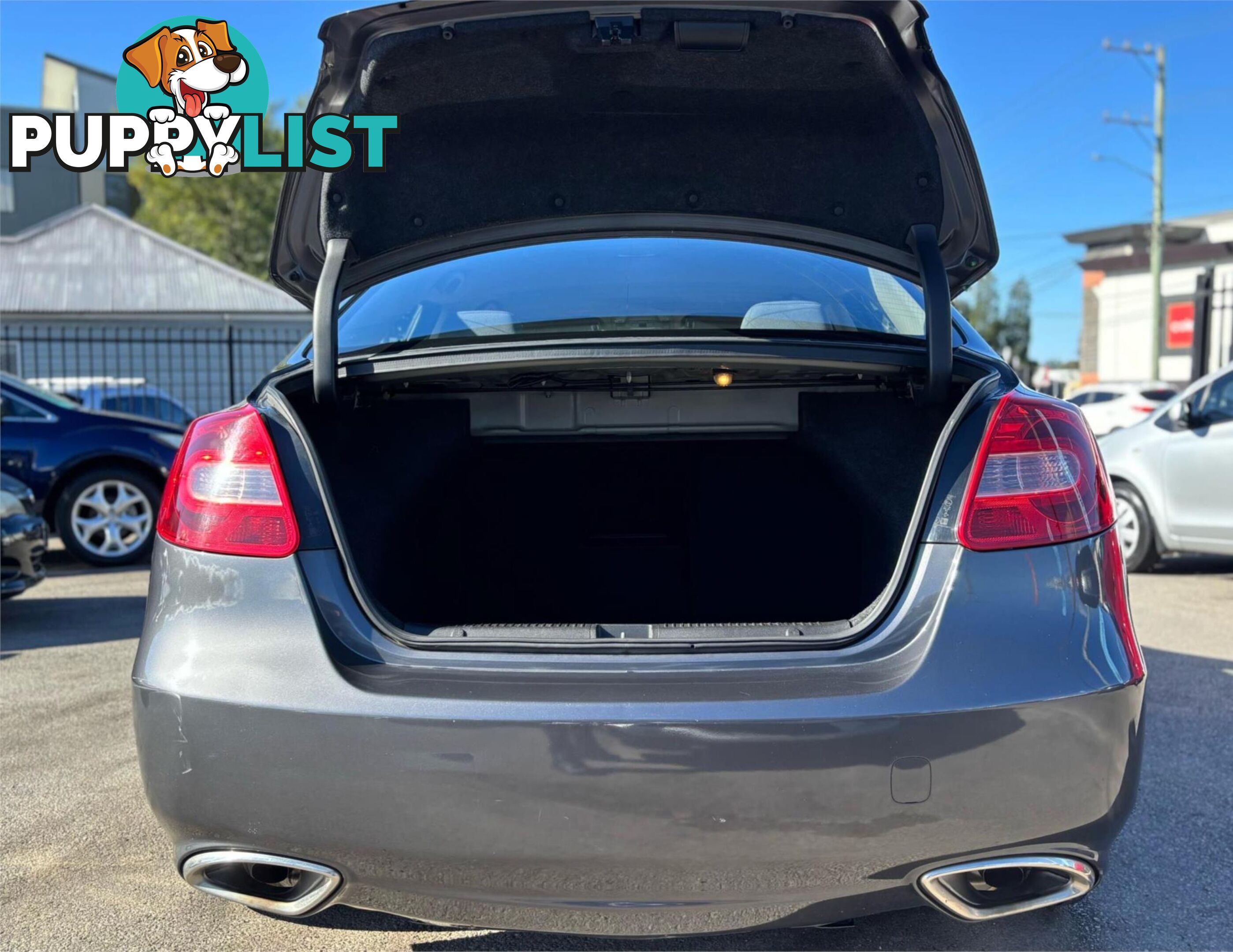 2010 SUZUKI KIZASHI XL FR 4D SEDAN