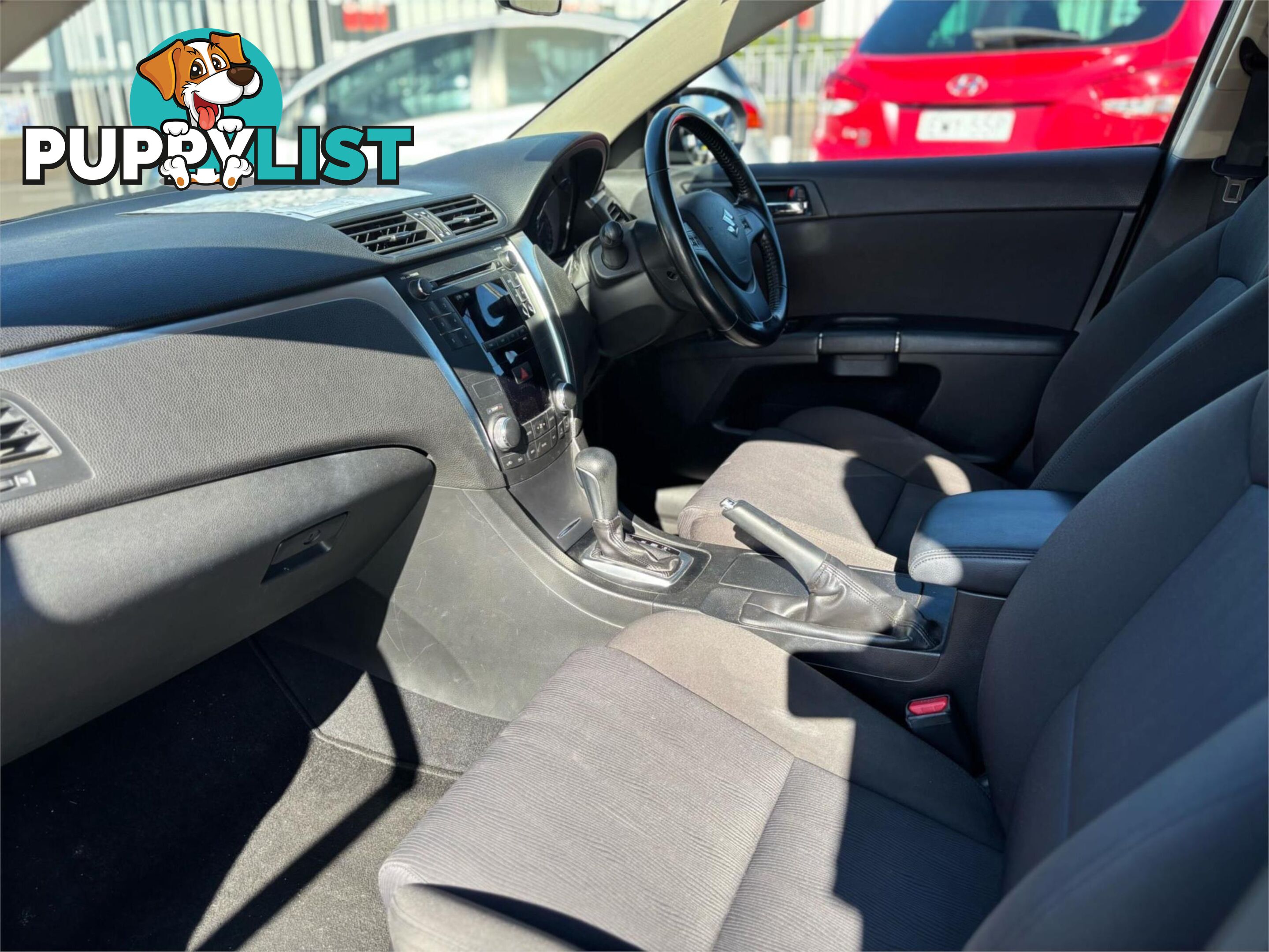 2010 SUZUKI KIZASHI XL FR 4D SEDAN