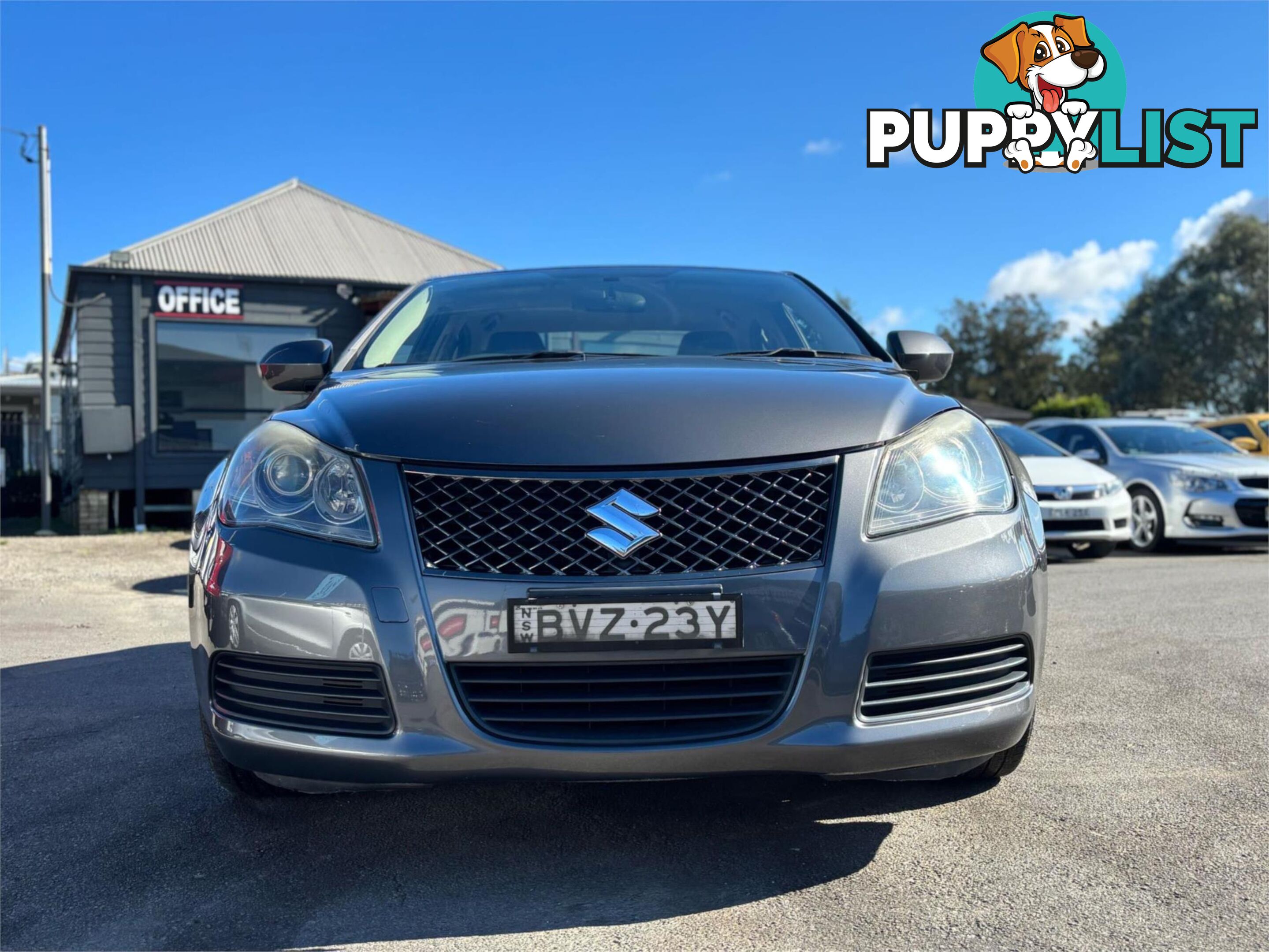 2010 SUZUKI KIZASHI XL FR 4D SEDAN