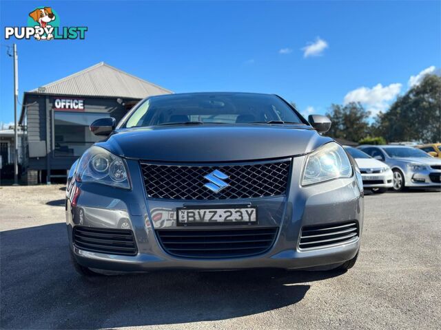 2010 SUZUKI KIZASHI XL FR 4D SEDAN