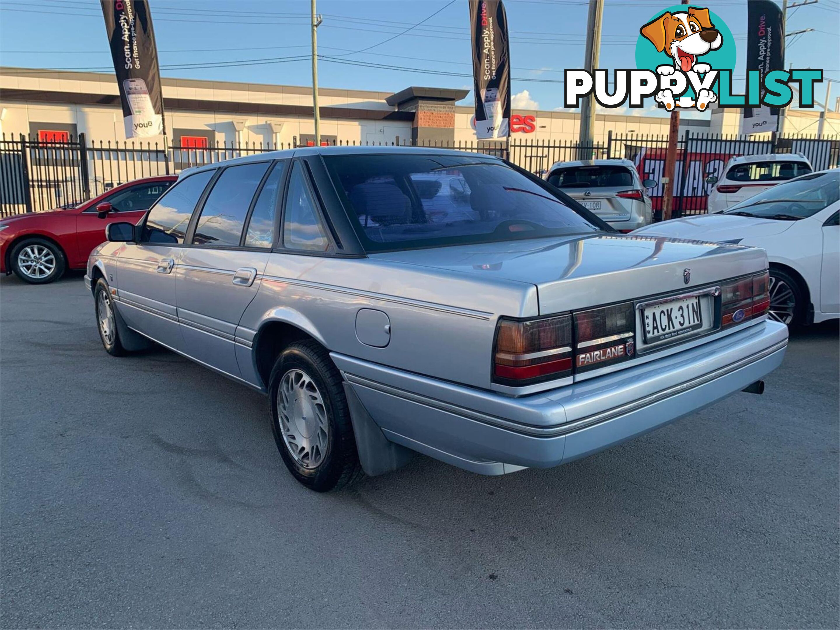 1994 FORD FAIRLANE GHIA NCII 4D SEDAN