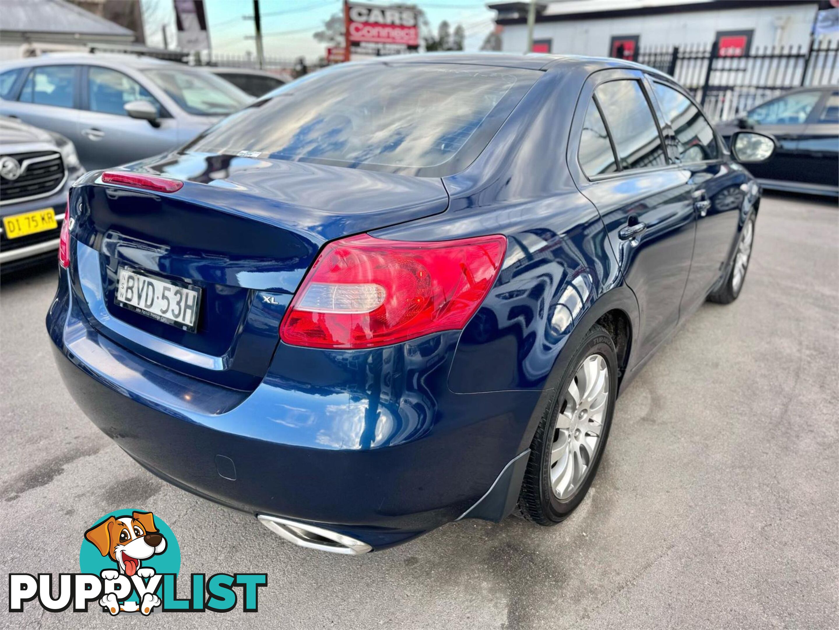 2010 SUZUKI KIZASHI XL FR 4D SEDAN