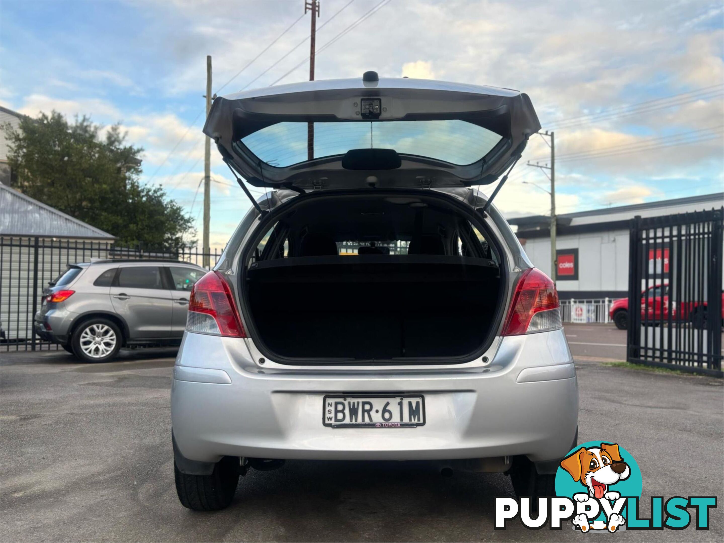 2011 TOYOTA YARIS YR NCP90R10UPGRADE 5D HATCHBACK