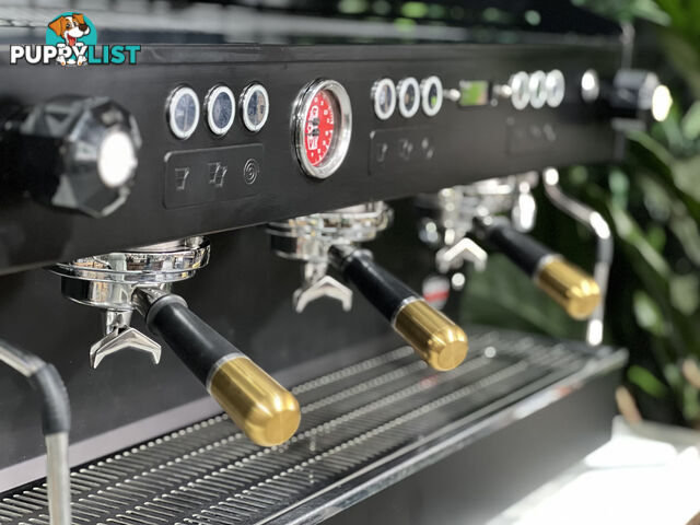 LA MARZOCCO LINEA PB 3 GROUP BLACK W/ GOLD PESADOS ESPRESSO COFFEE MACHINE