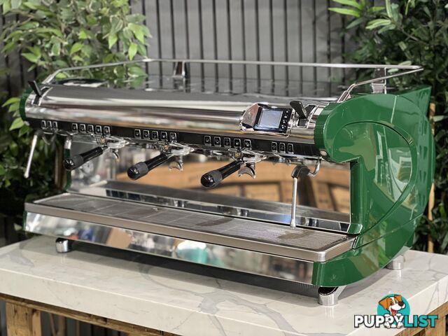 NUOVA SIMONELLI AURELIA WAVE VOLUMETRIC 3 GROUP GREEN ESPRESSO COFFEE MACHINE CAFE COMMERCIAL