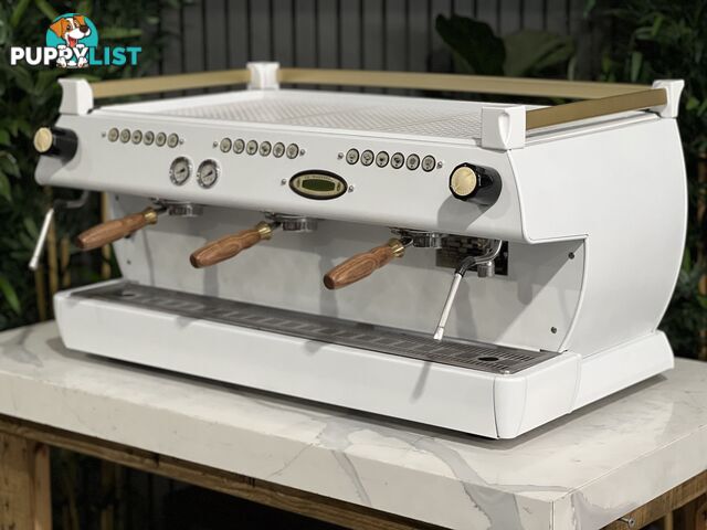 LA MARZOCCO GB5 3 GRP ESPRESSO COFFEE MACHINE WHITE & GOLD WOWA TIMBER & GOLD GROUP HANDLES