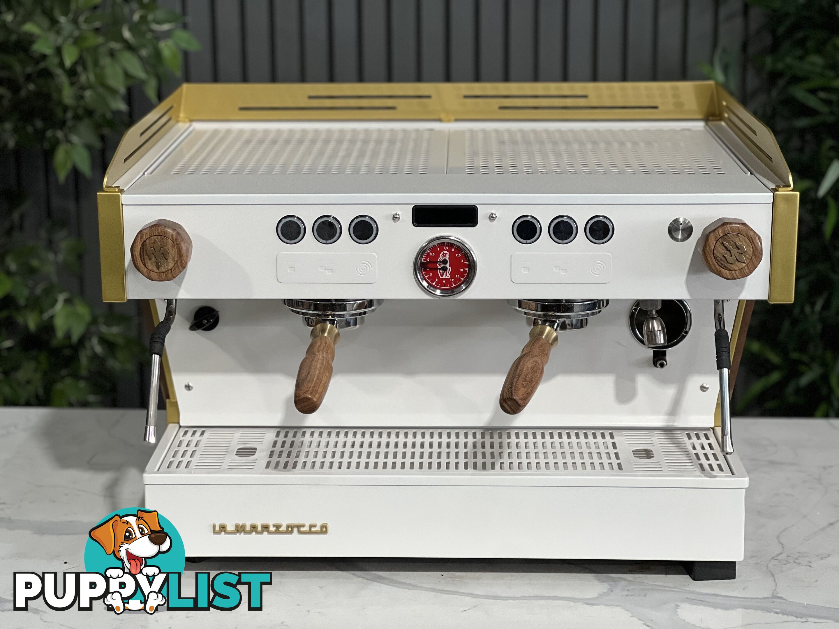 LA MARZOCCO LINEA PB 2 GROUP WHITE & GOLD ESPRESSO COFFEE MACHINE W/ TIMBER CAFE COMMERCIAL