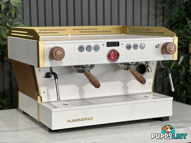 LA MARZOCCO LINEA PB 2 GROUP WHITE & GOLD ESPRESSO COFFEE MACHINE W/ TIMBER CAFE COMMERCIAL